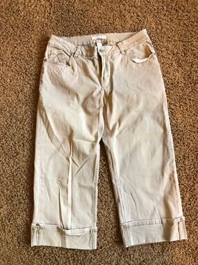 Christopher Blue Stretch light olive green cropped khakis women's size 10